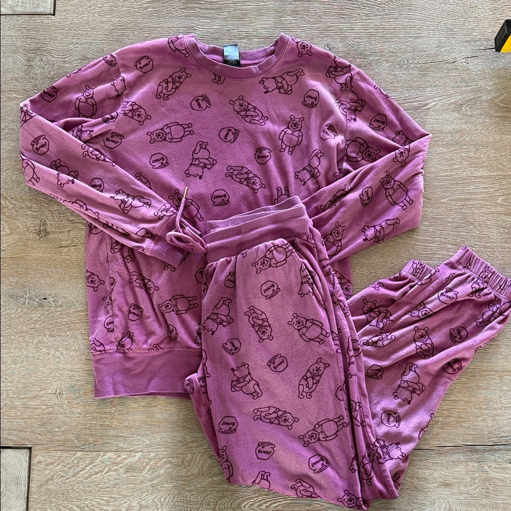 Women’s Costco Winnie the Pooh velour pajamas Purple pink jogger long sleeve pjs